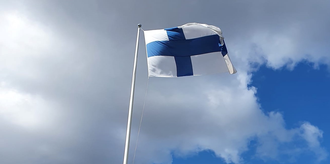Suomen lippu.