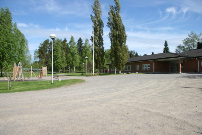 Rämälän koulu.