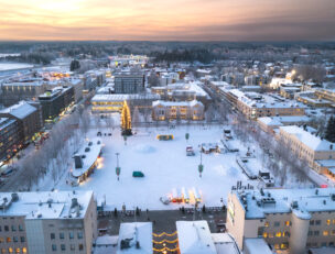 Ilmakuva Mikkelin torista talvella.