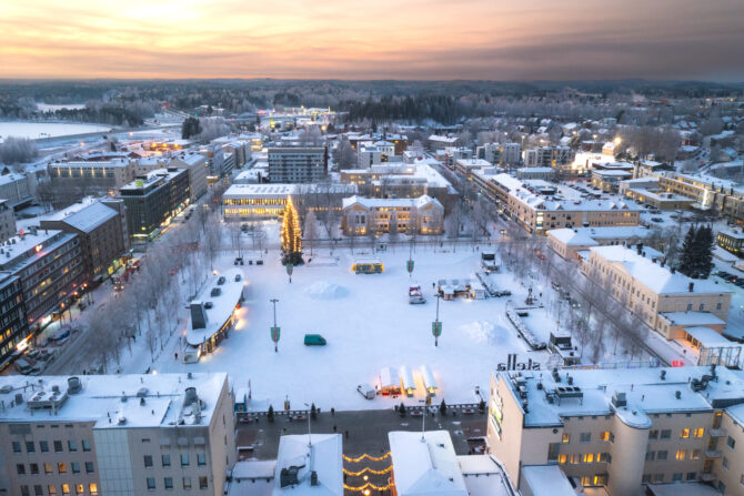 Ilmakuva Mikkelin torista talvella.