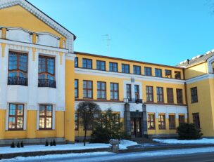 Kaupungintalo talvella 2026