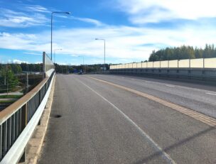 Näkymä Vilhonkadun sillalle.